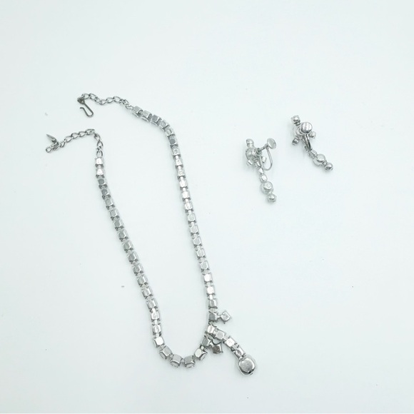 Vintage Clear Crystal Rhinestones Prong Choker Necklace Screw Back Earrings Sets - Picture 5 of 10